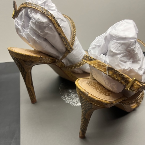 Vince Camuto Heels - Size: 6.5 - Brand new in box - Picture 2 of 13